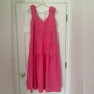 Old Navy pink seersucker maxi dress